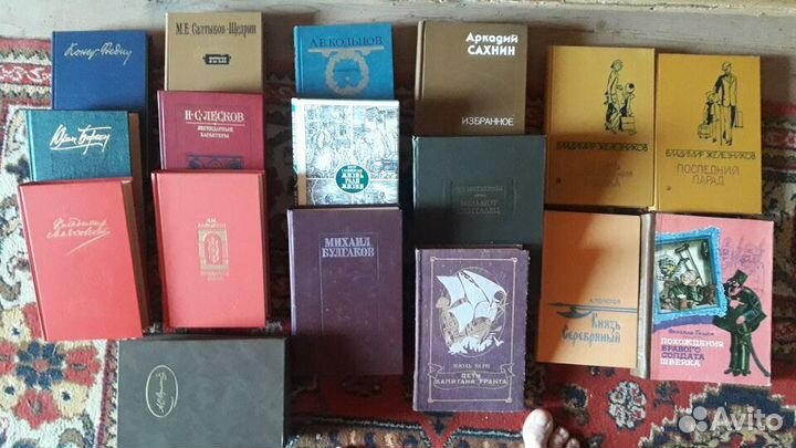 Книги на все вкусы российских и зарубежных авторов