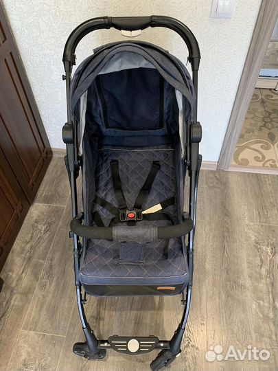 Прогулочная коляска indigo