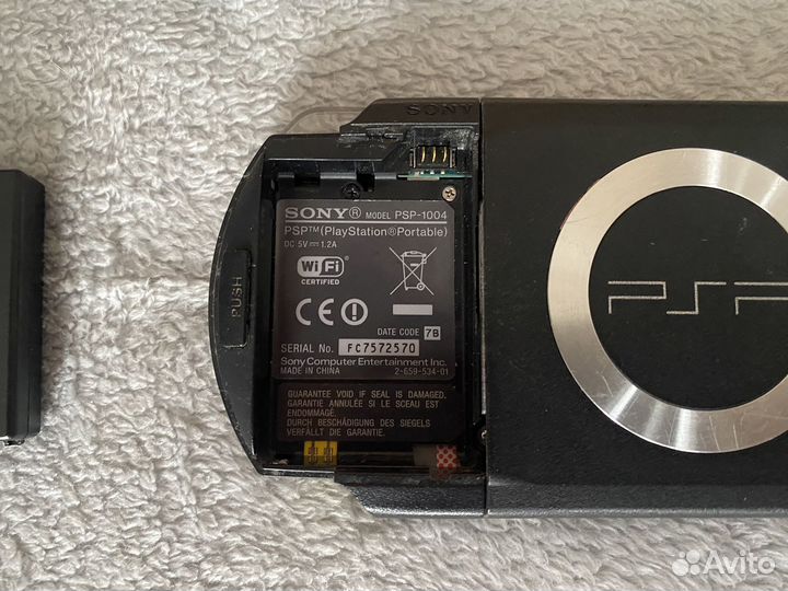 Sony Psp 1004 + Оригинальная зарядка+ комплект игр
