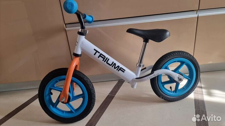 Беговел Truimph active 2 -5 лет