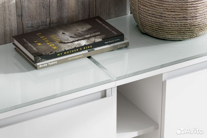 Тумба под телевизор 1.6м белый/стекло IKEA-стиль