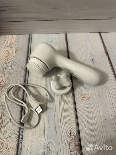 Массажёр для лица Mary Kay с насадками