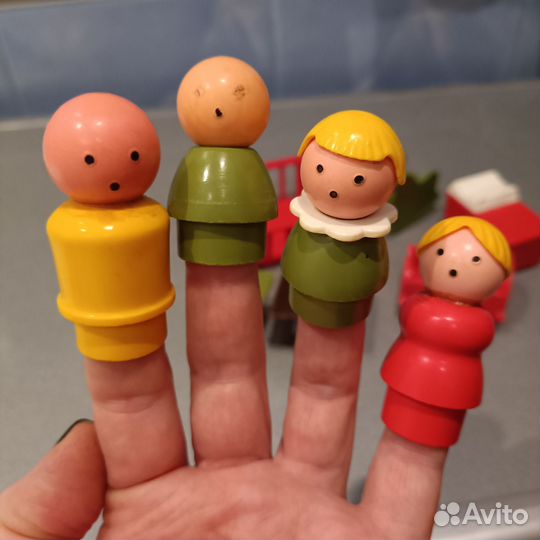 Игрушки Семья