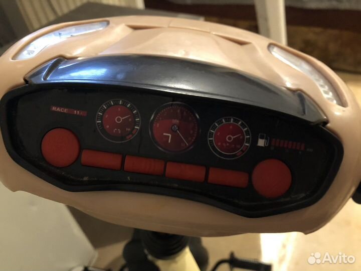 Детский велосипед с ручкой