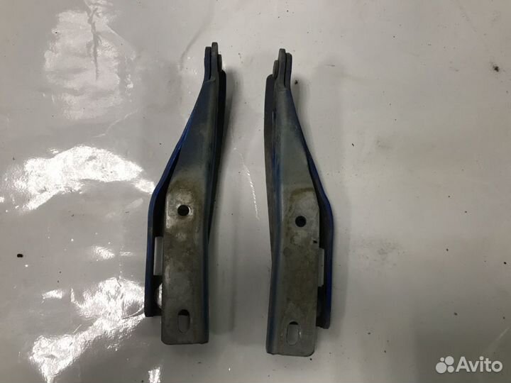 Петля капота, Peugeot 206