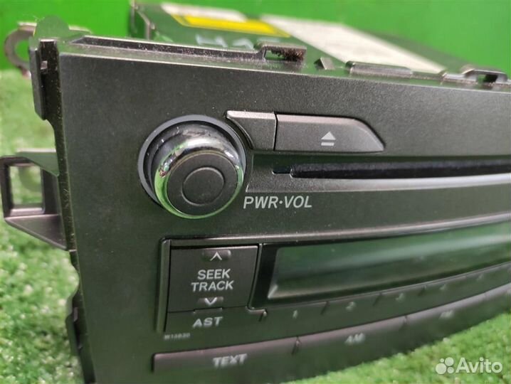 Магнитола Toyota Auris E150 2009