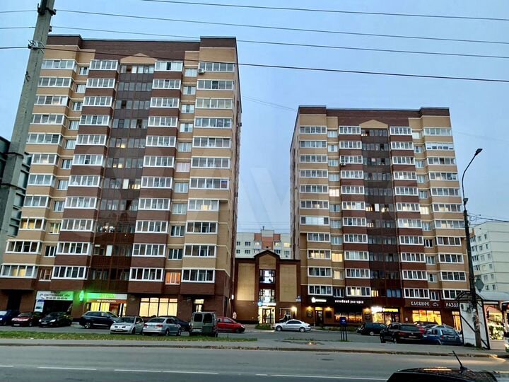 2-к. квартира, 60 м², 4/12 эт.