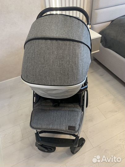 Коляска oyster zero