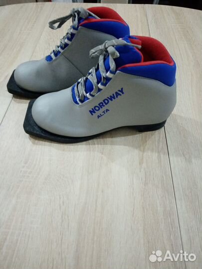 Лыжные ботинки Nordway Alta 35 размер