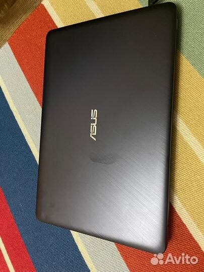 Asus vivobook 15