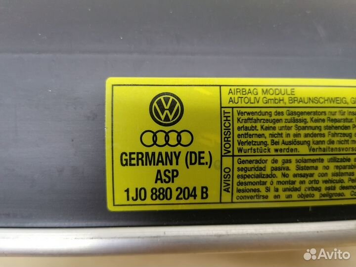 Подушка безопасности пассажира Volkswagen Golf 4