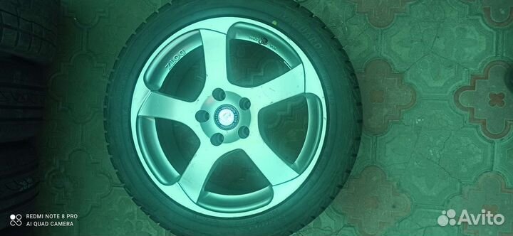 Yokohama Ice Guard IG30 235/45 R17 94