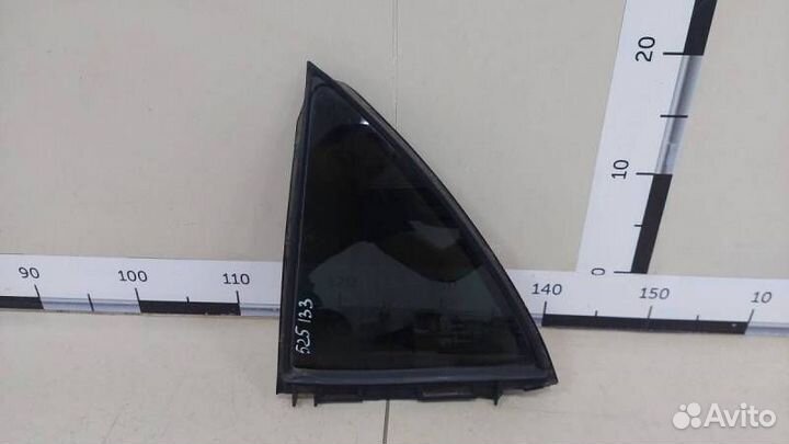 Стекло двери задней левой форточка Toyota Corolla