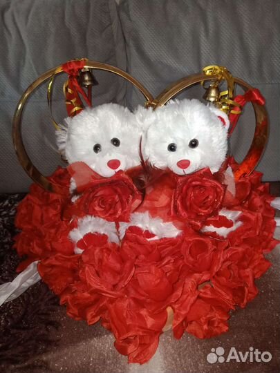 Свадебные кольца на машину