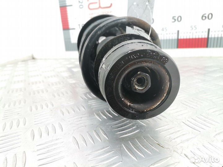 Стойка для Volkswagen Golf 4