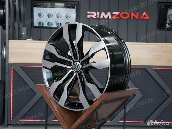 Литые диски R21 для Volkswagen. Арт3356