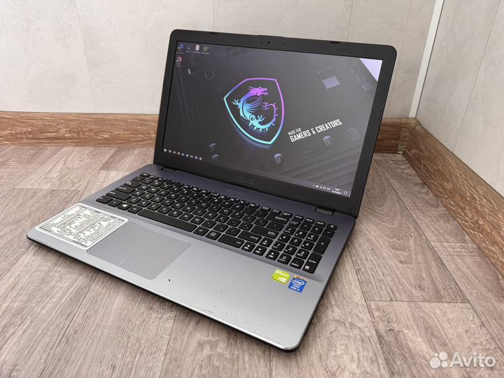 Asus VivoBook (FHD/Core i5-7200U/Nvidia 930mх/1TB)