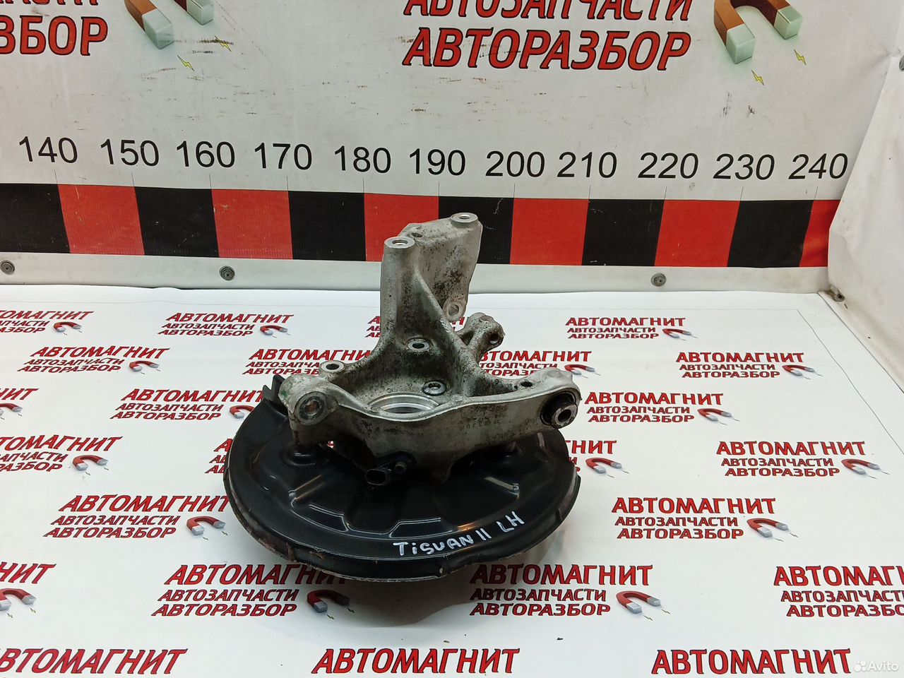 Цапфа кулак задний левый Фольксваген Тигуан 2