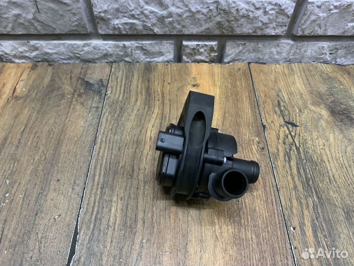 Skoda Octavia A7 Насос (помпа) электрический