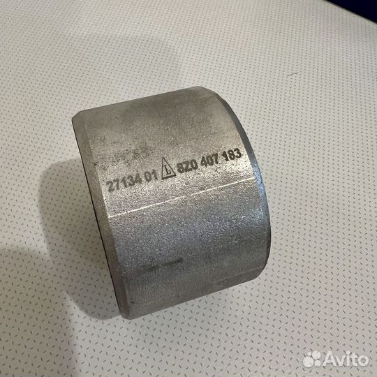 Сайлентблоки передних рычагов Lemforder