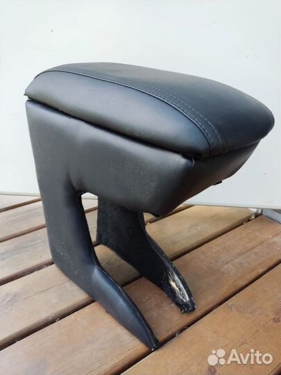 Подлокотник renault kaptur