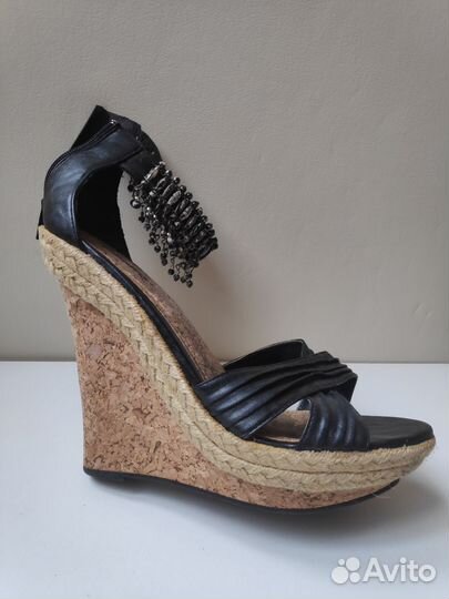 Босоножки на платформе