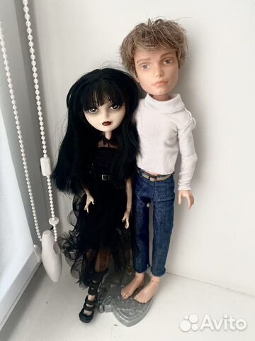 Кукла Тейлор Галпин и Уэнсдэй Аддамс