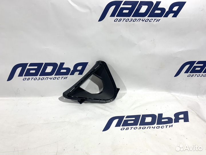 Рамка птф Hyundai Solaris(20-н.в.) правая (Ходовые