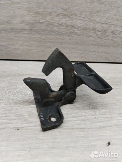 Крюк замка капота Mercedes Clk 320 Av W209 M112