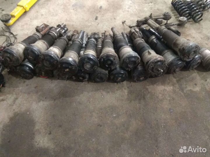 Пневмо стойка передняя Mercedes w220