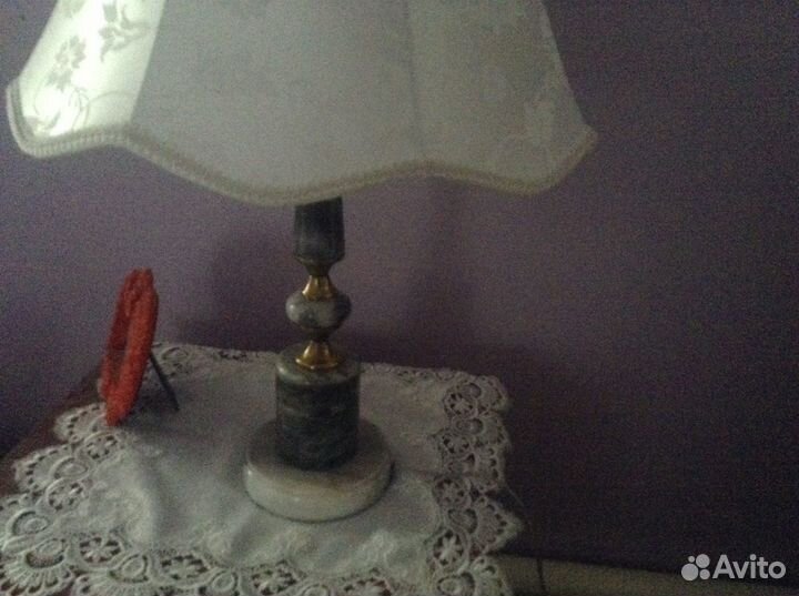 Лампа настольная