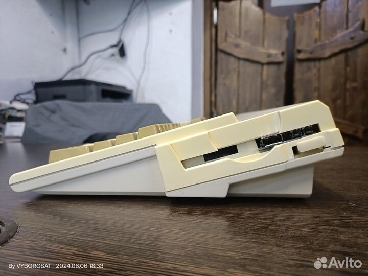 Редкий компьютер Commodore Amiga A1200
