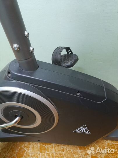 Горизонтальный велотренажер полупроофессиональный