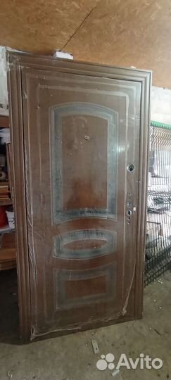 Дверь входная бу