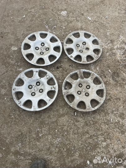 Колпаки peugeot r15