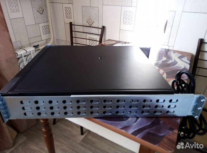 Ибп APC surt2000rmxli