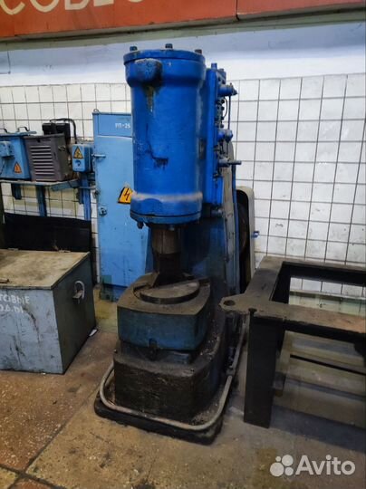 Молот кузнечный ма4129А