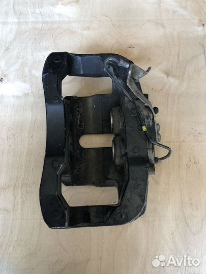 Суппорт левый Audi S8 / S6 4E0615123D