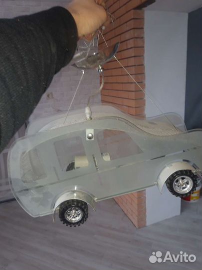 Люстра в виде машины