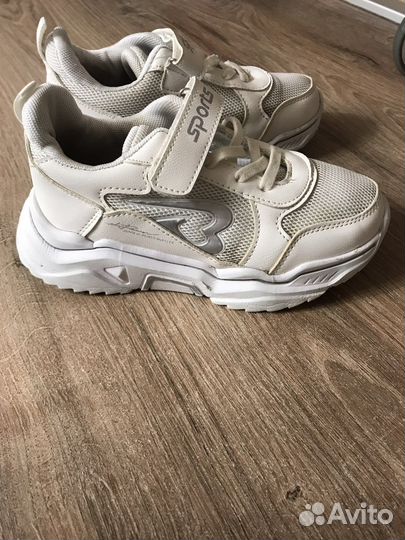 Кроссовки 31размер