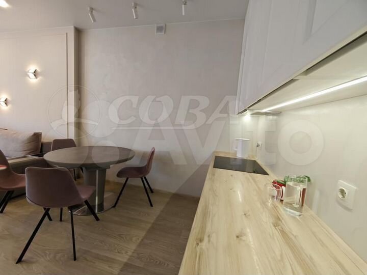 2-к. квартира, 80 м², 9/9 эт.