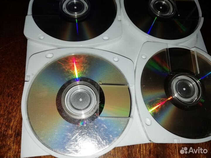 UMD и картриджи для 3DS