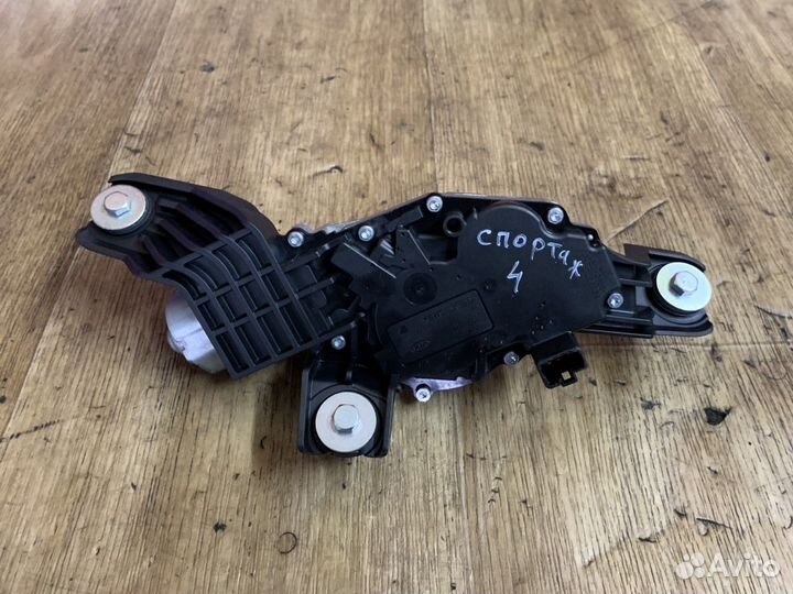 Моторчик стеклоочистителя Kia Sportage