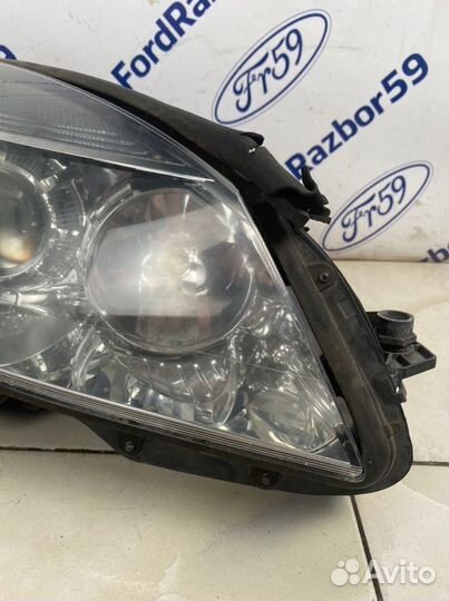 Фара передняя правая Mercedes-Benz C-Class W204