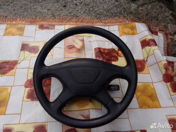 Руль Mitsubishi Space Wagon/ Chariot Grandis