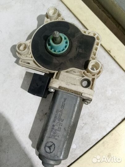 Моторчик стеклоподъёмника Мерседес