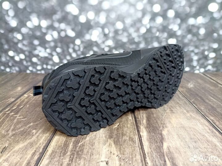 Мужские кроссовки