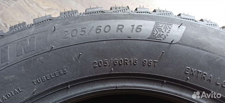 Michelin X-Ice North 4 205/60 R16 96T