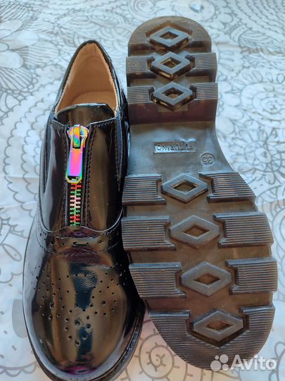 Туфли (полуботинки) для девочки 35 размер