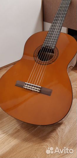 Классическая гитара yamaha C40
